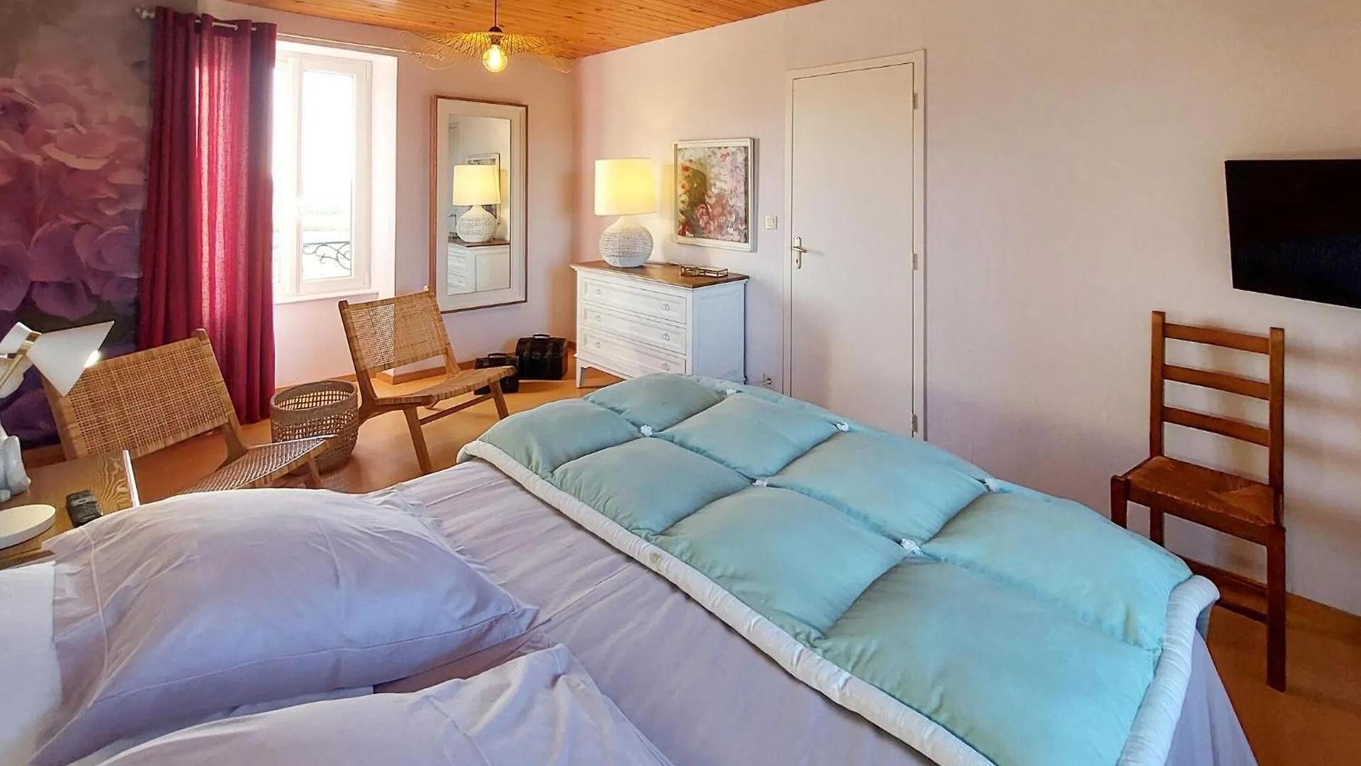 Tatil Evi Gorgeous Home In Saint Pabu With Kitchen